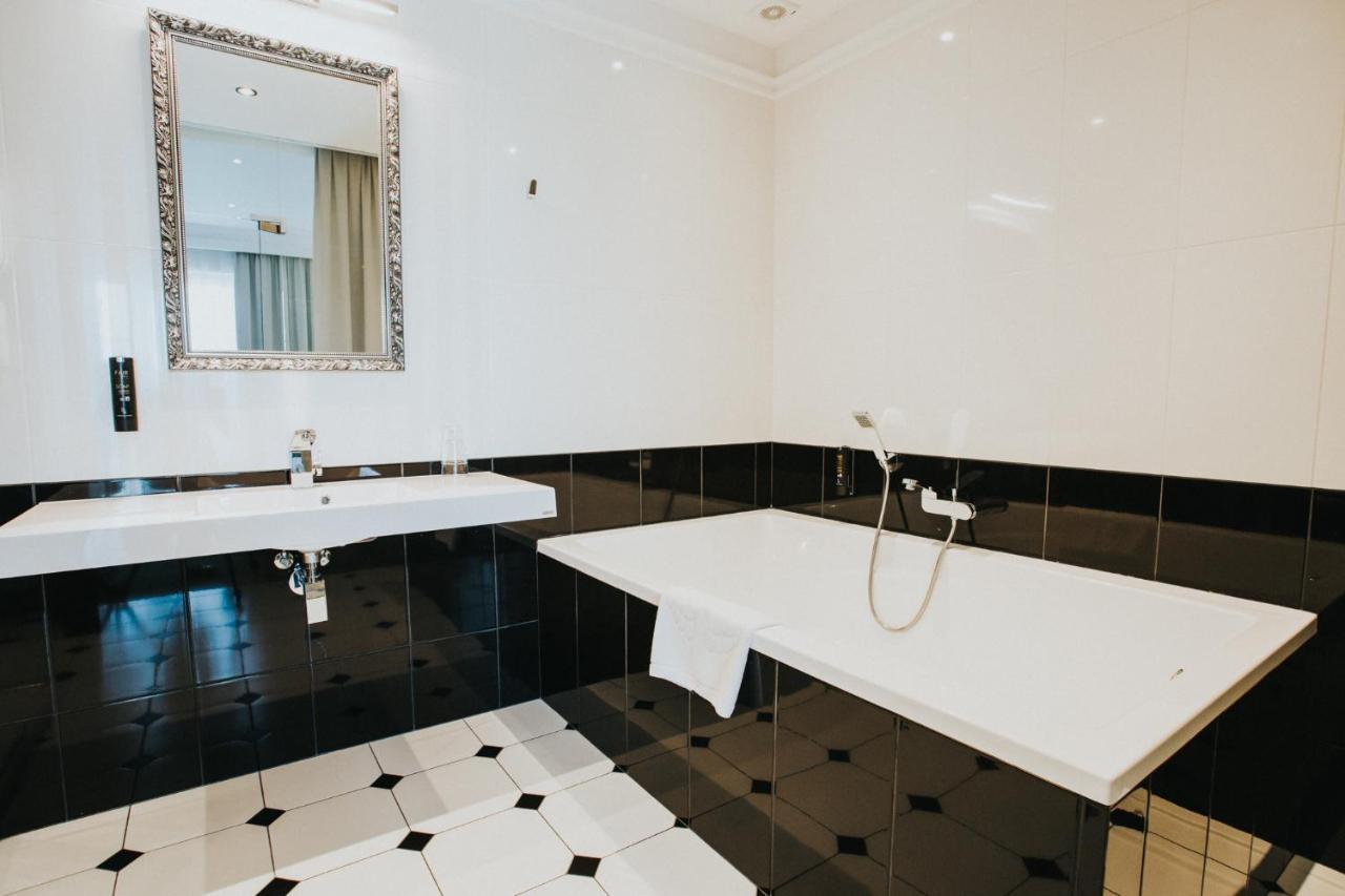 Włoszakowice Hotel Toscania מראה חיצוני תמונה