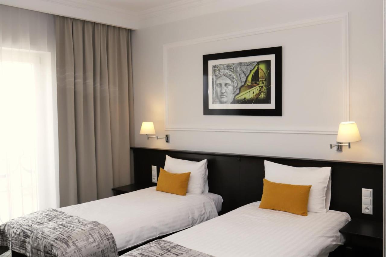 Włoszakowice Hotel Toscania מראה חיצוני תמונה