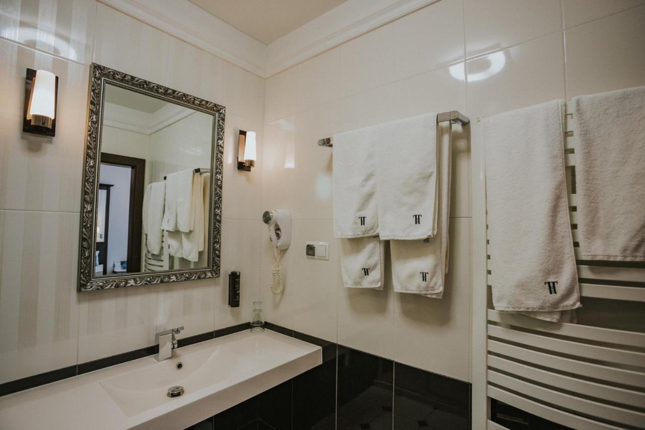 Włoszakowice Hotel Toscania מראה חיצוני תמונה